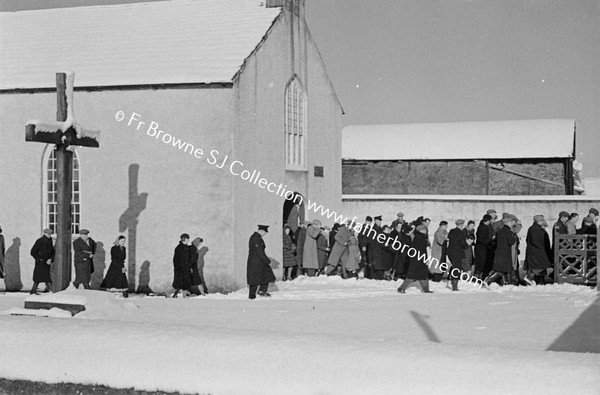 IN SNOW VIEWS AT DOON CHURCH